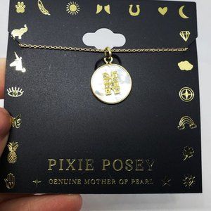 NWT Pixie Posey Mother of Pearl initial " N " 18 inch necklace